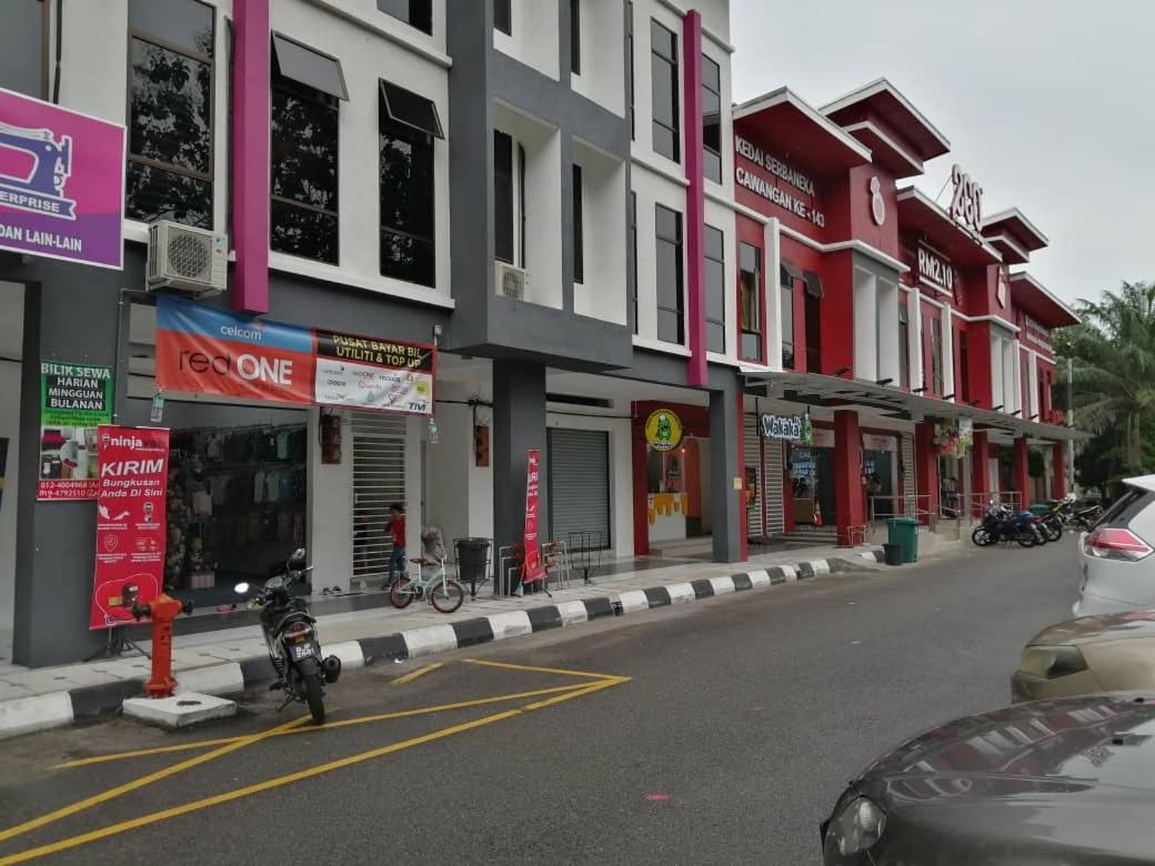 World Kids Fantasy Hotel Lumut Exterior foto